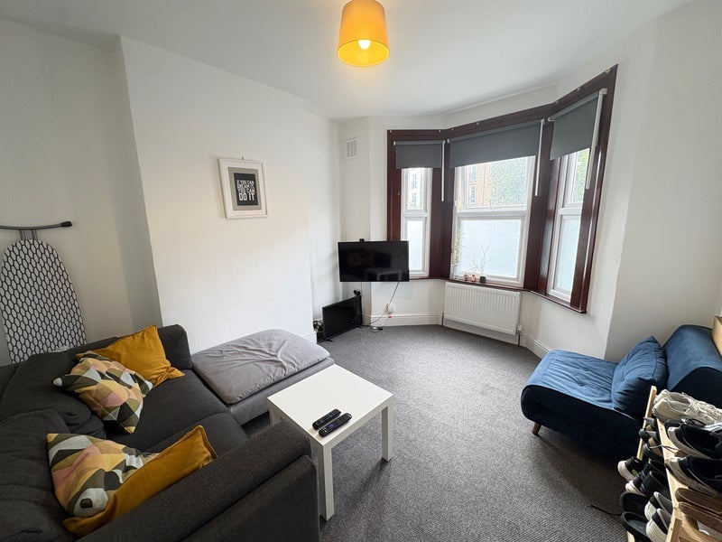 Room Durban Road in Greater London