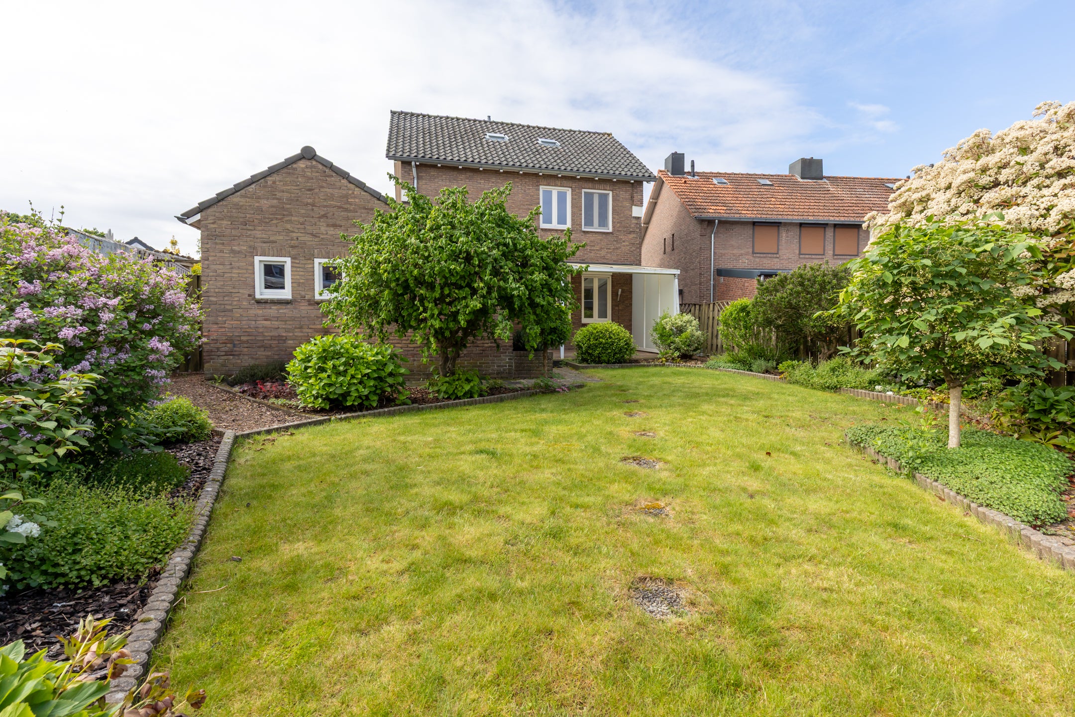 Vrijstaande woning te koop: Raadhuisstraat 47, Grevenbicht