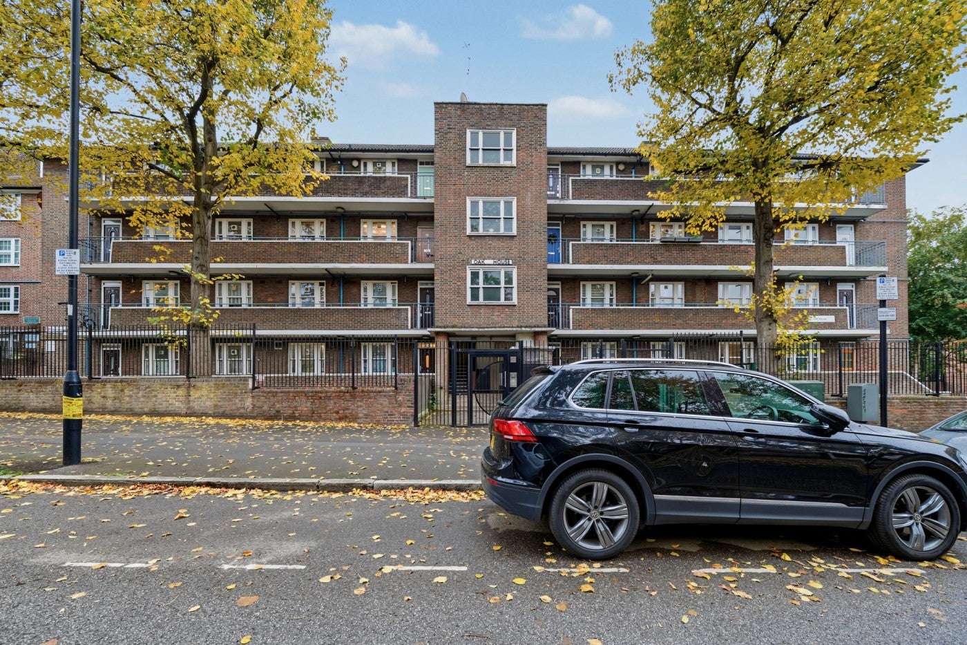 Flat Lordship Road in Greater London