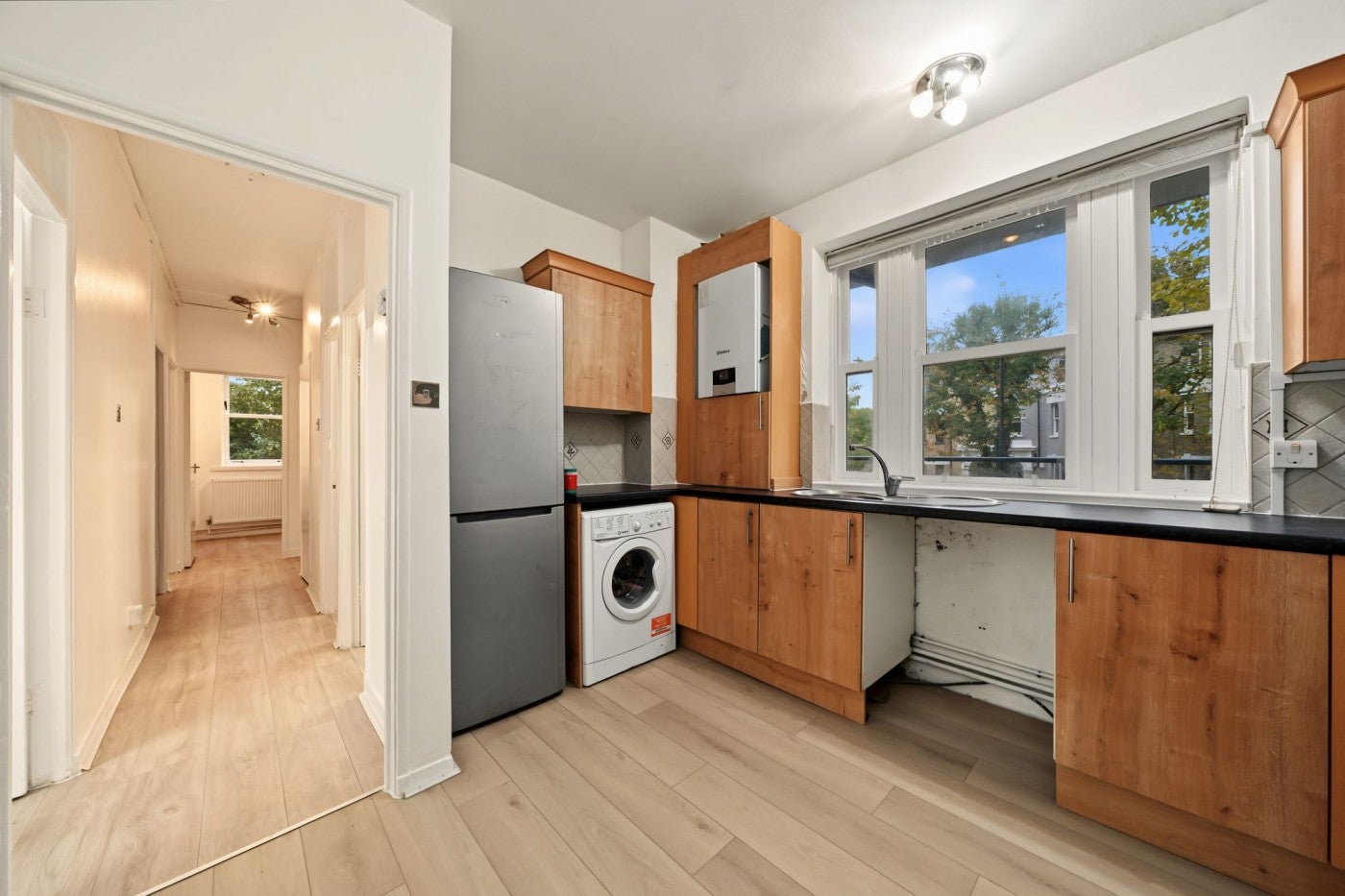Flat Lordship Road in Greater London