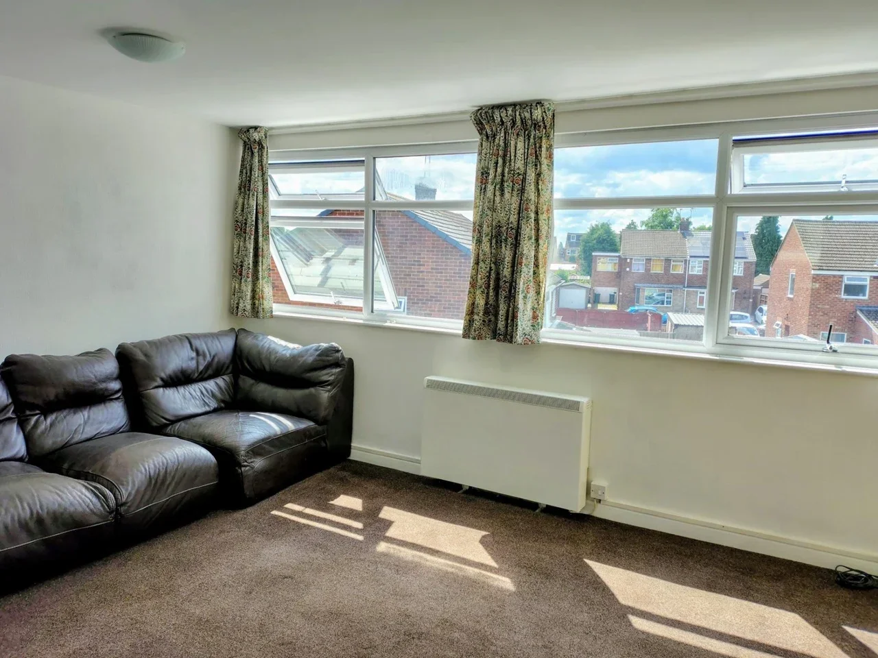 Flat Crathie Close in Coventry