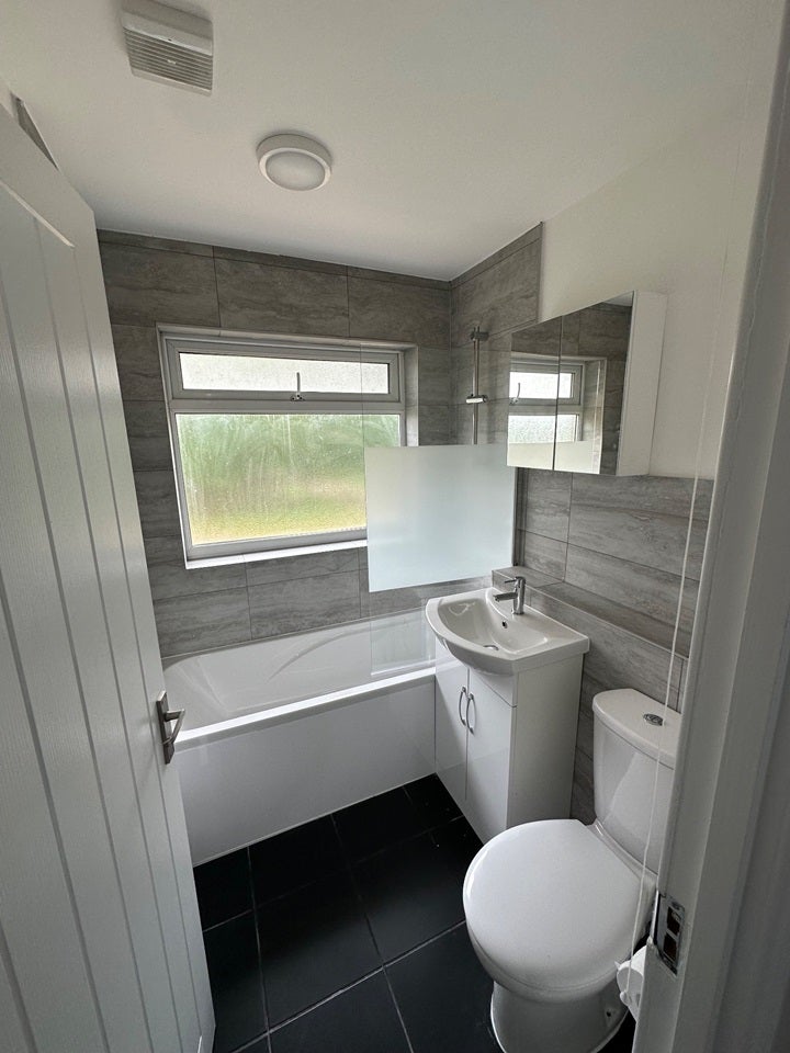 Flat Rowle Close in Milton Keynes