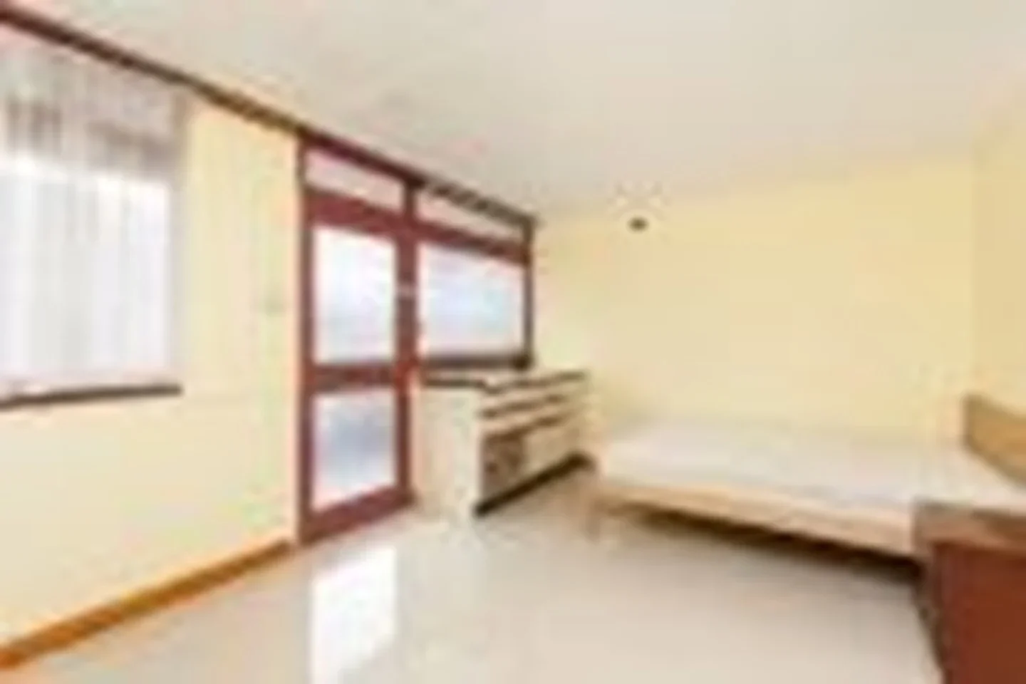 Room Lensbury Way in Greater London