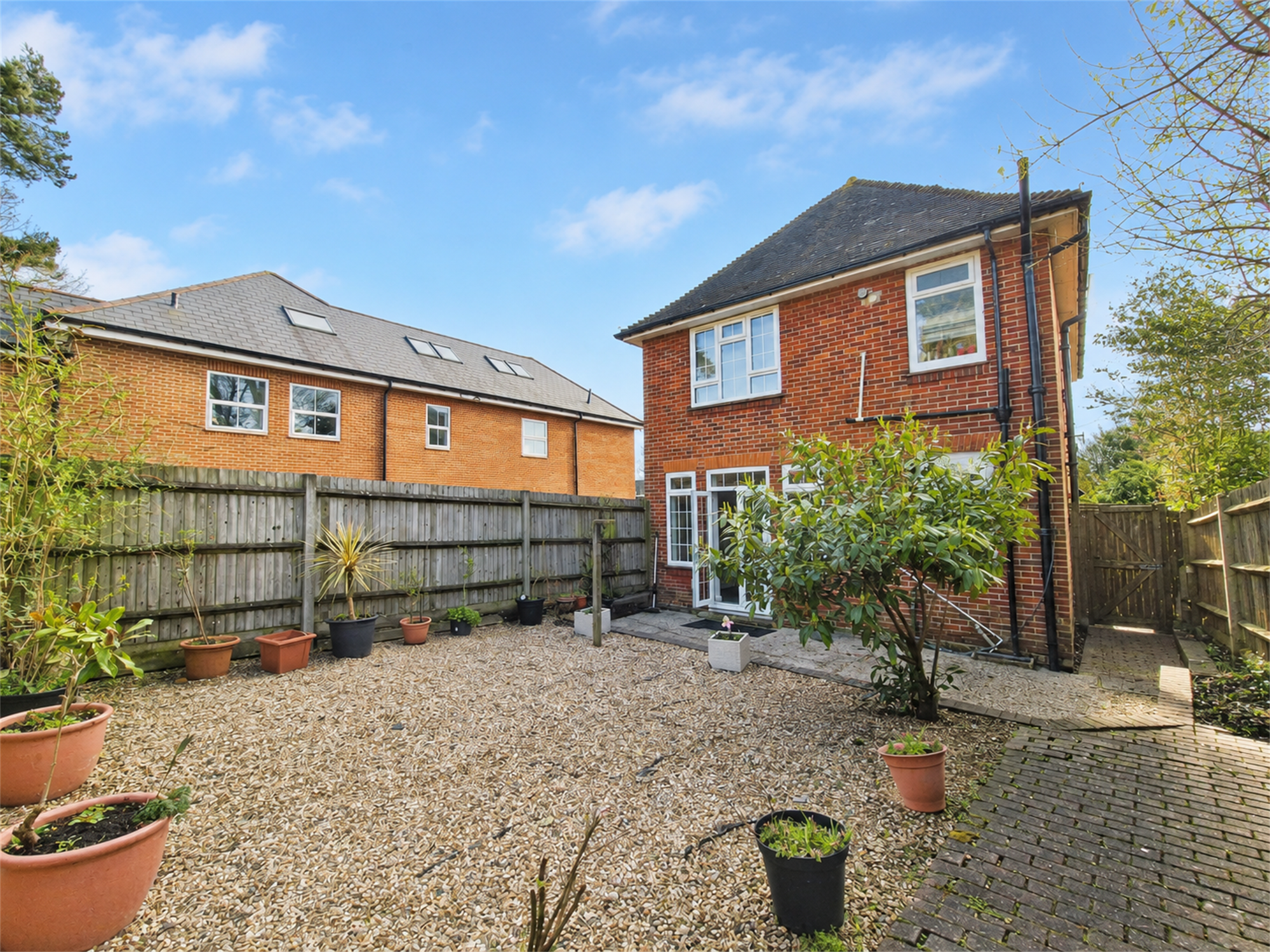 Flat Seagarth Lane in Southampton