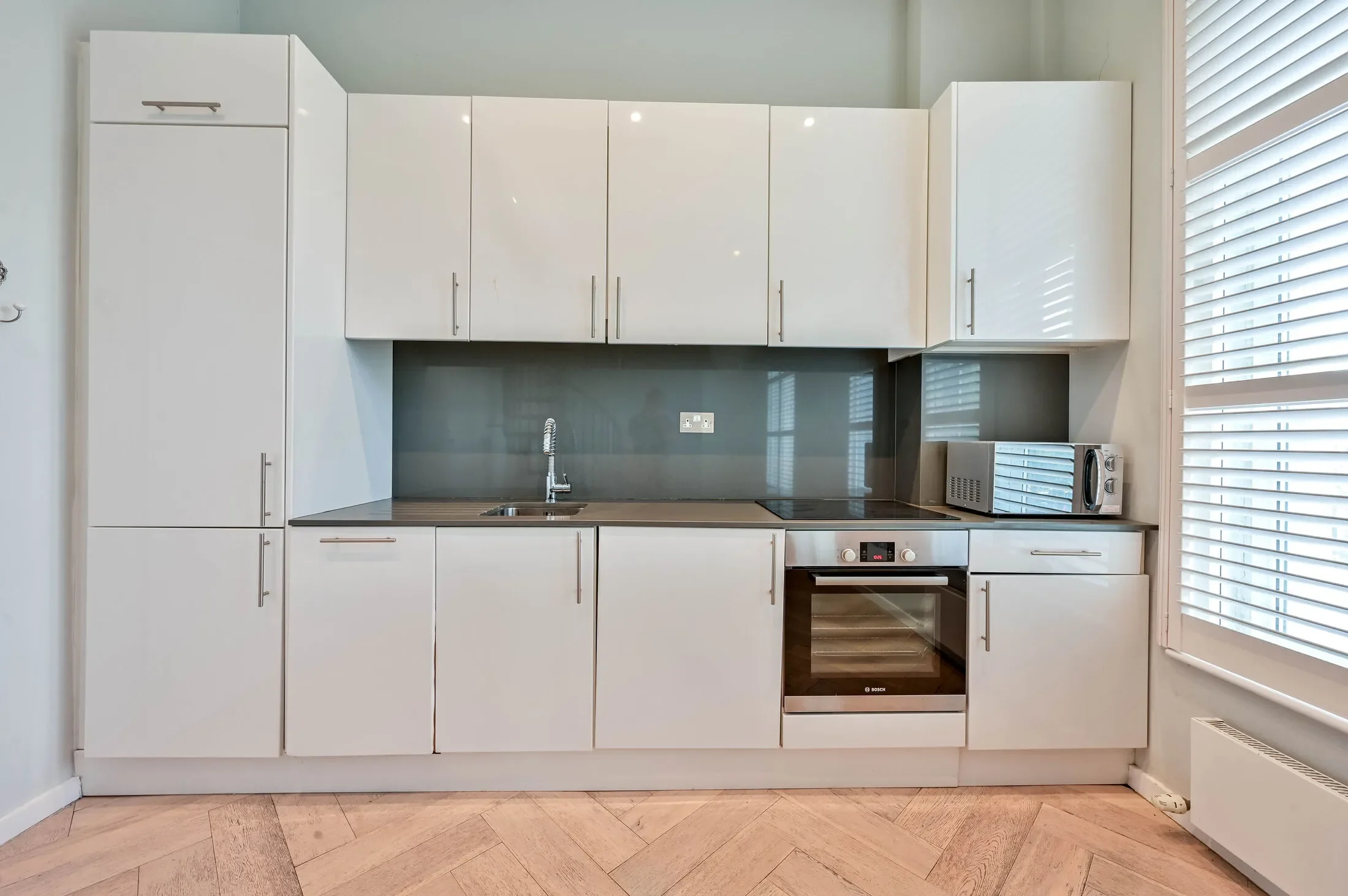 Flat Weimar Street in Greater London