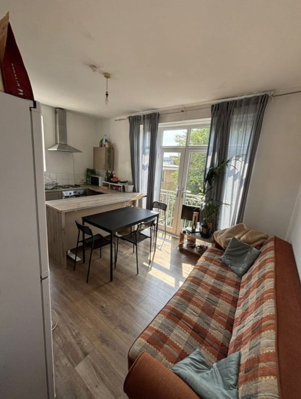 Room Turin Street in Greater London