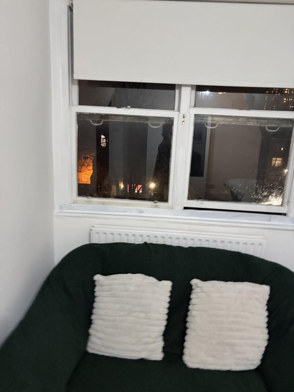 Room Kirkton Road in Greater London