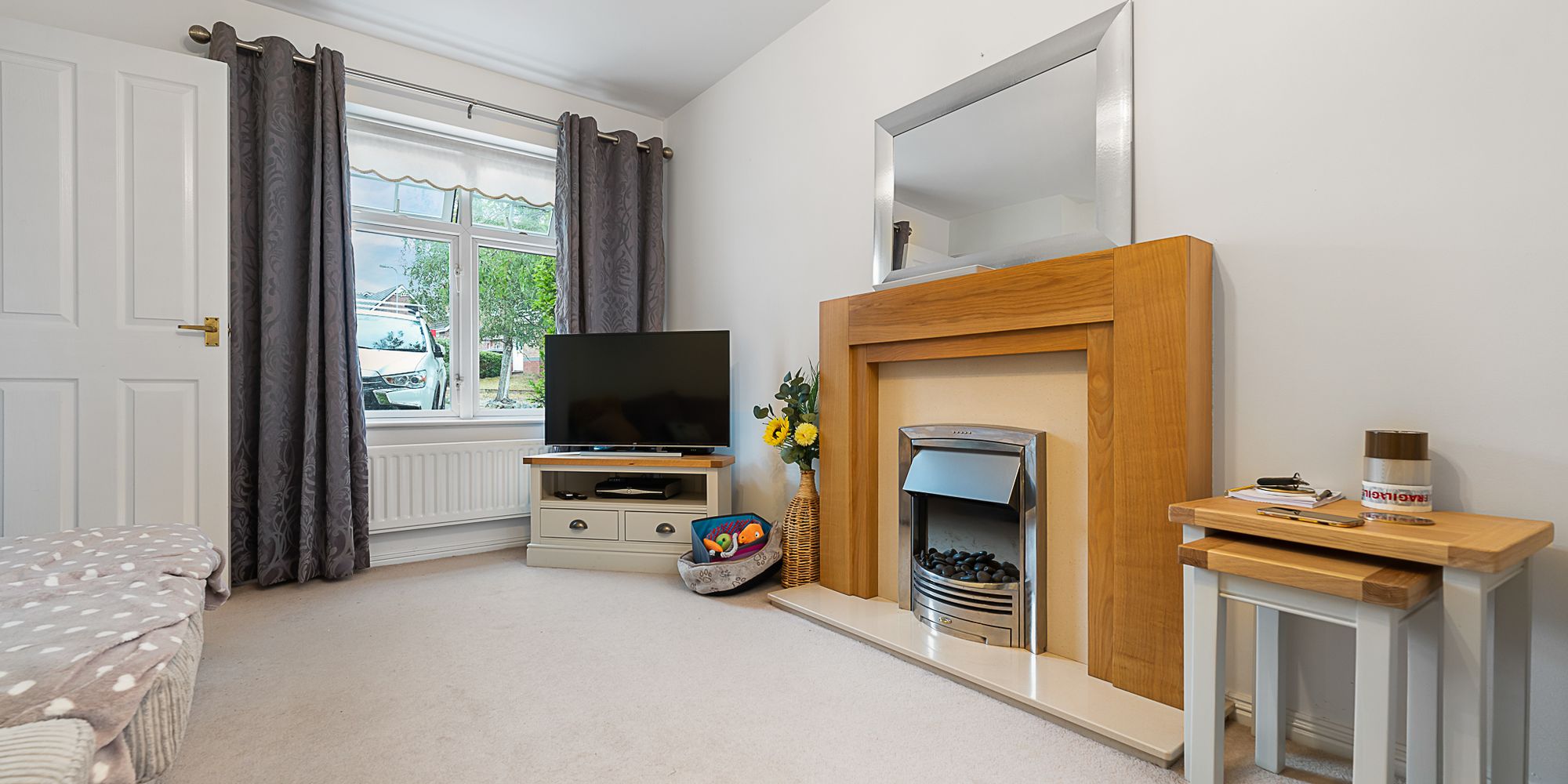 Flat Wicklow Close in Cardiff