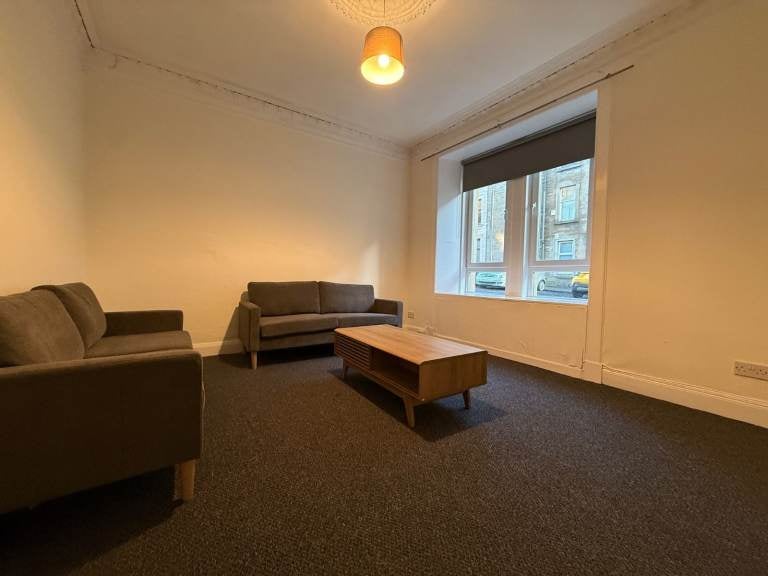 Flat Baldovan Terrace in Dundee