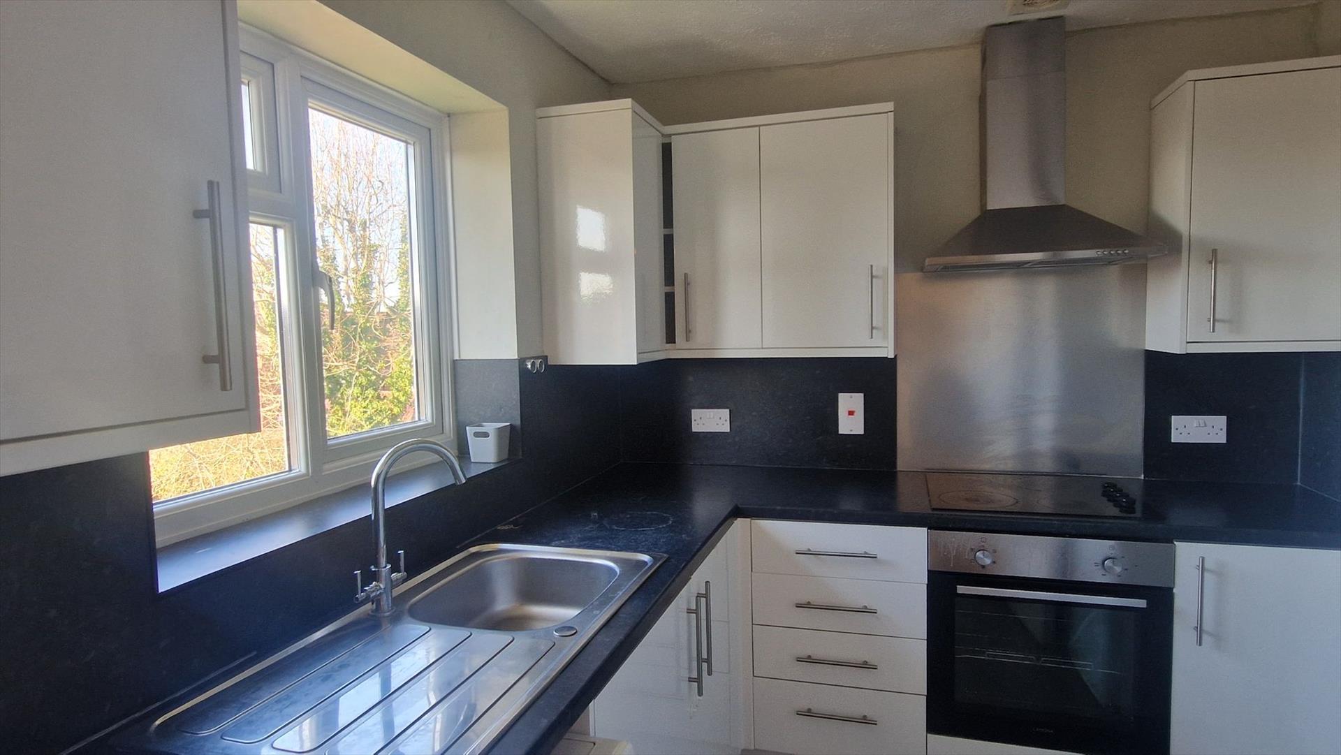 Flat Cromwell Close in Vale of White Horse