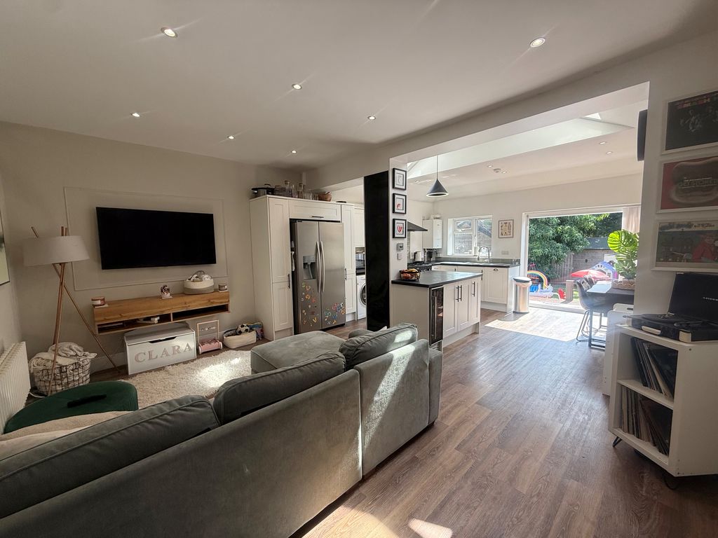 House Alexandra Road in Warlingham
