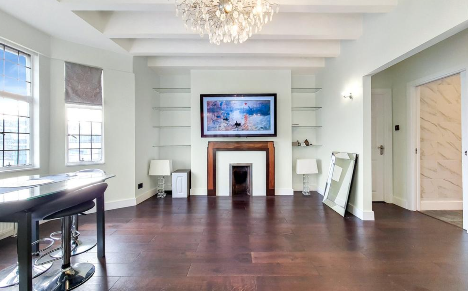 Flat Brompton Road in Greater London