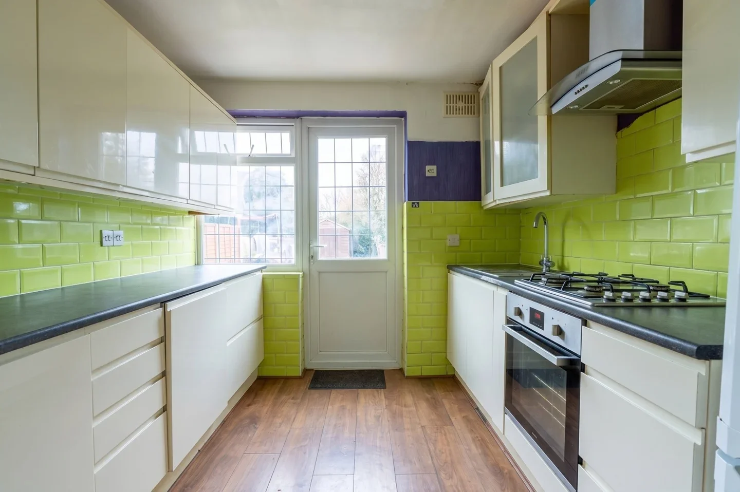 House Vicarage Farm Road in Greater London