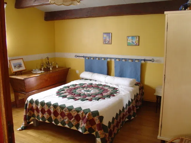 Room Rue du Petit Rouillac in Saint-Saturnin
