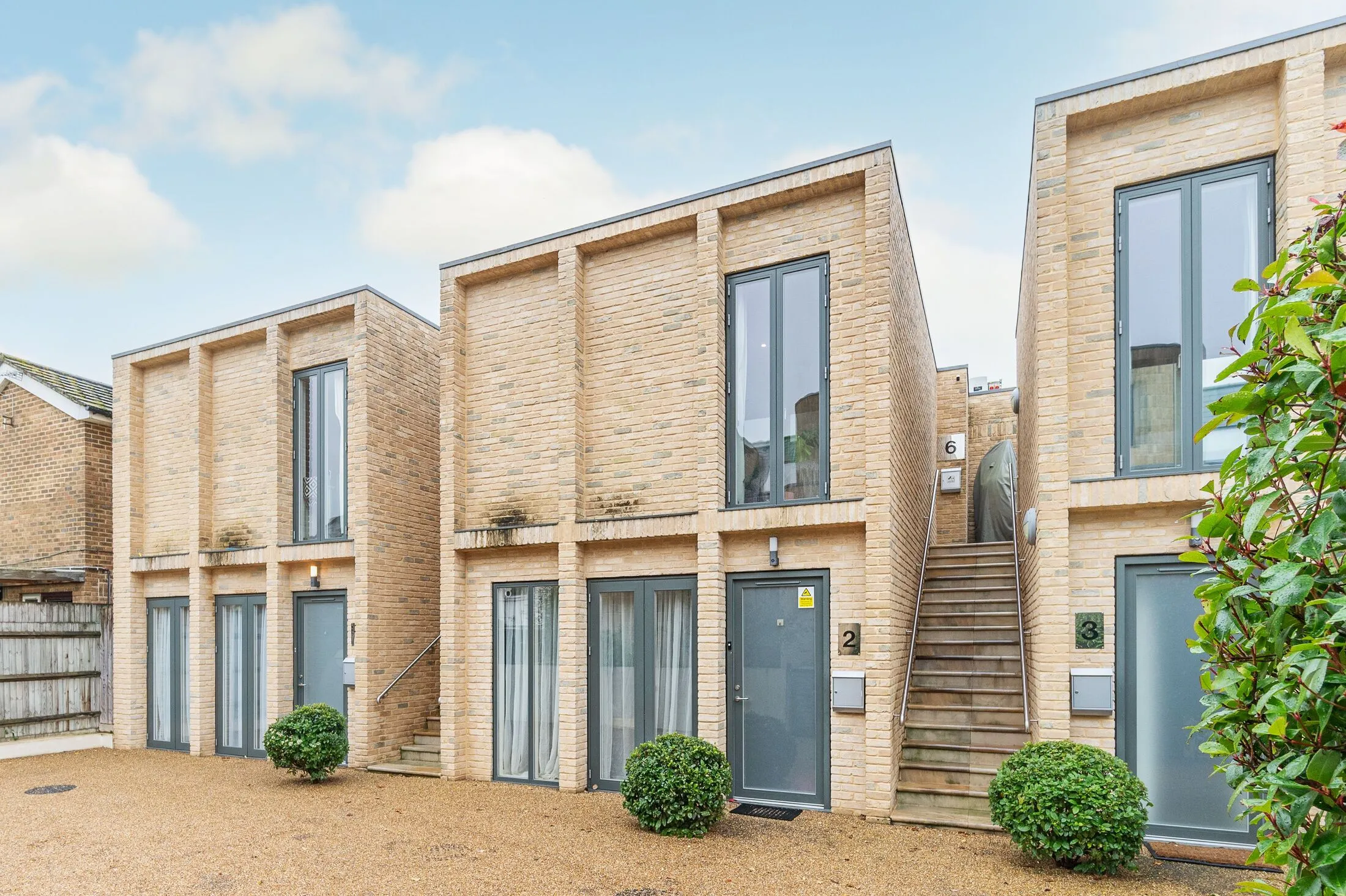 Flat Norfolk Road in Greater London