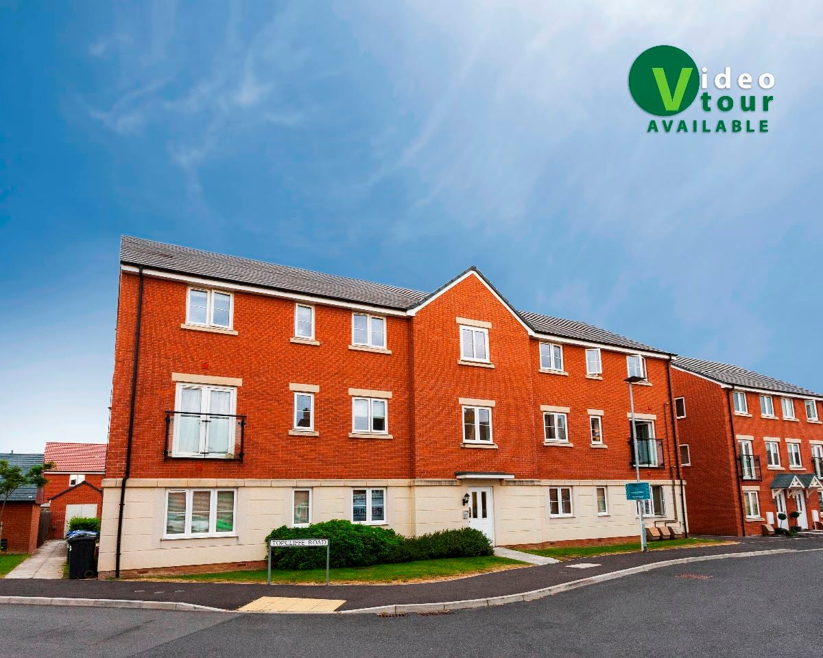 Flat Mascroft Road in Trowbridge