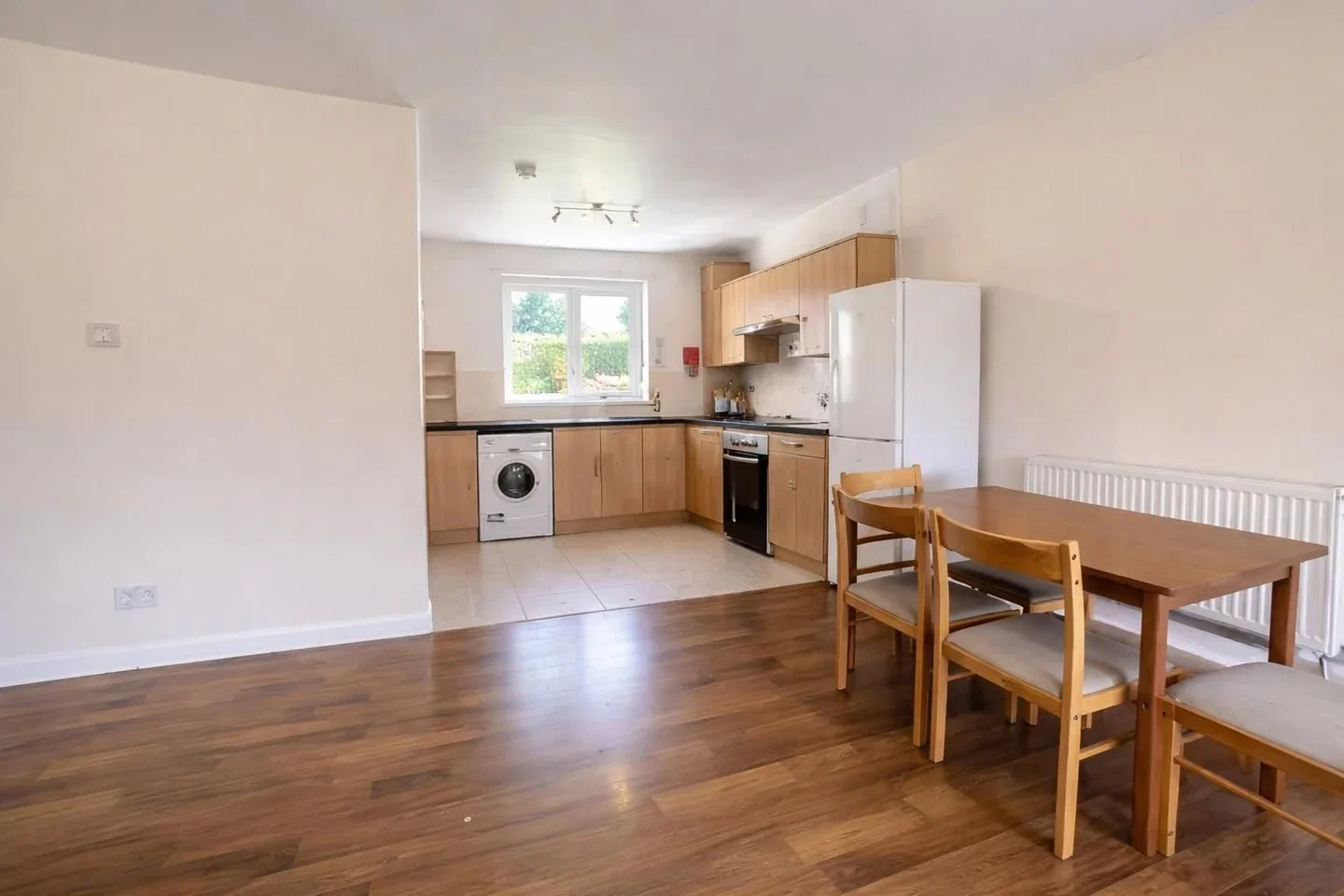 Room Pickets Street in Greater London