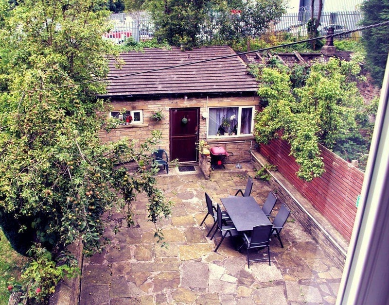 Room Bradford Road in Kirklees