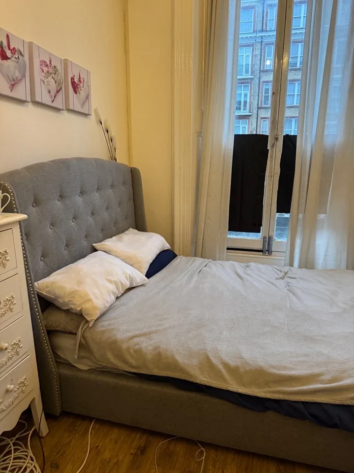 Room Cromwell Road in Greater London