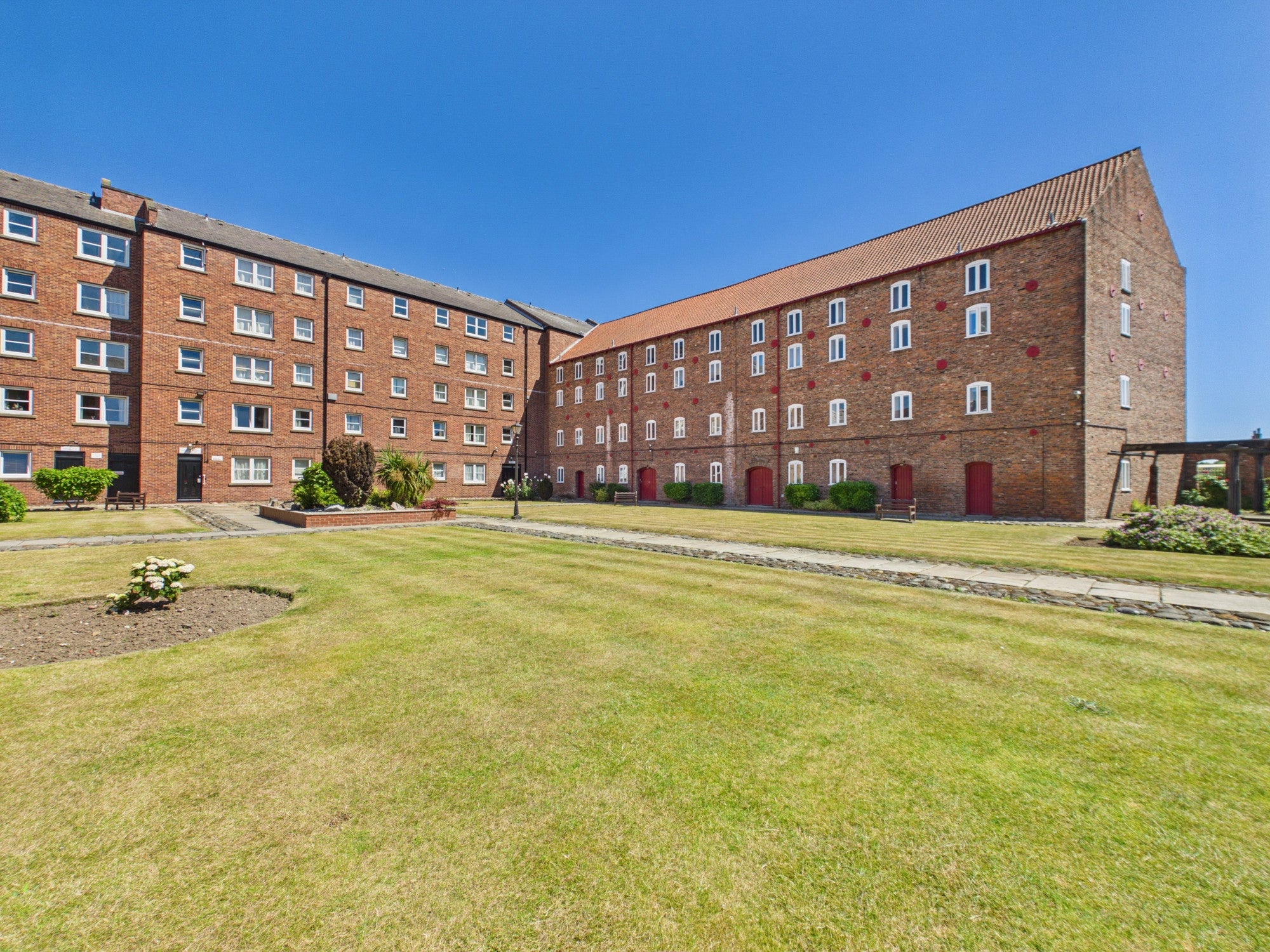 Flat Clarence Street in Hull
