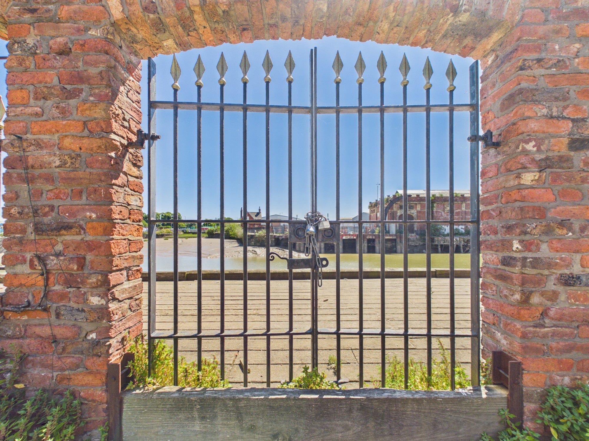 Flat Clarence Street in Hull