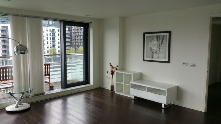 Flat Baltimore Wharf in Greater London