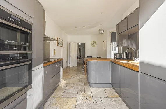 House Thomas Lane in Greater London