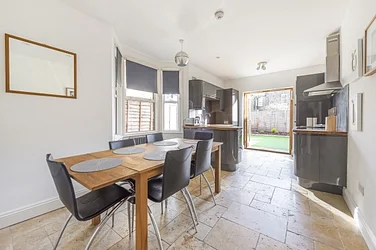 House Thomas Lane in Greater London