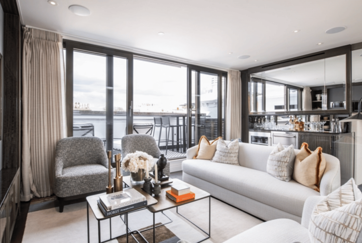 Flat Prince of Wales Terrace in Greater London