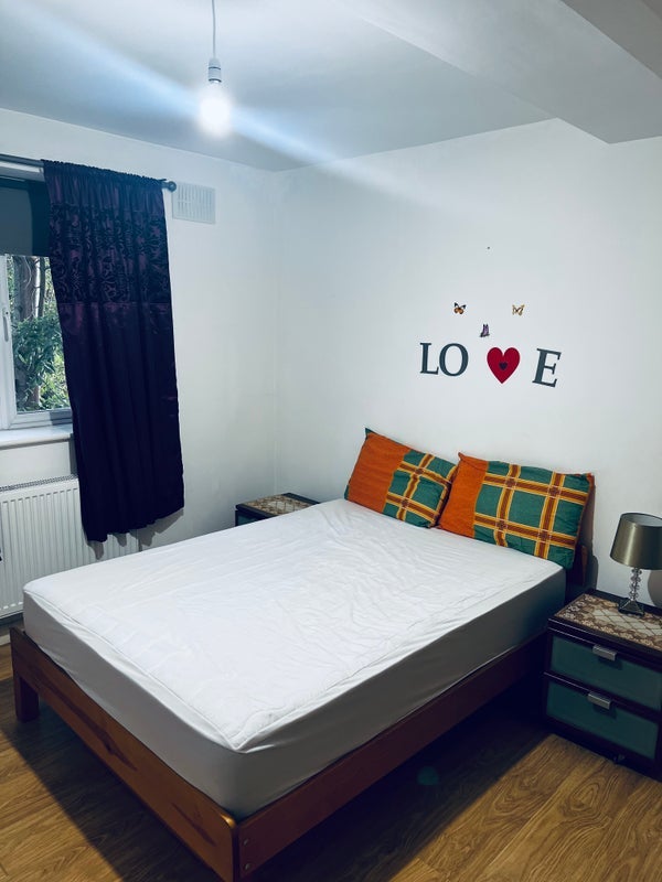 Room Ullathorne Road in Greater London