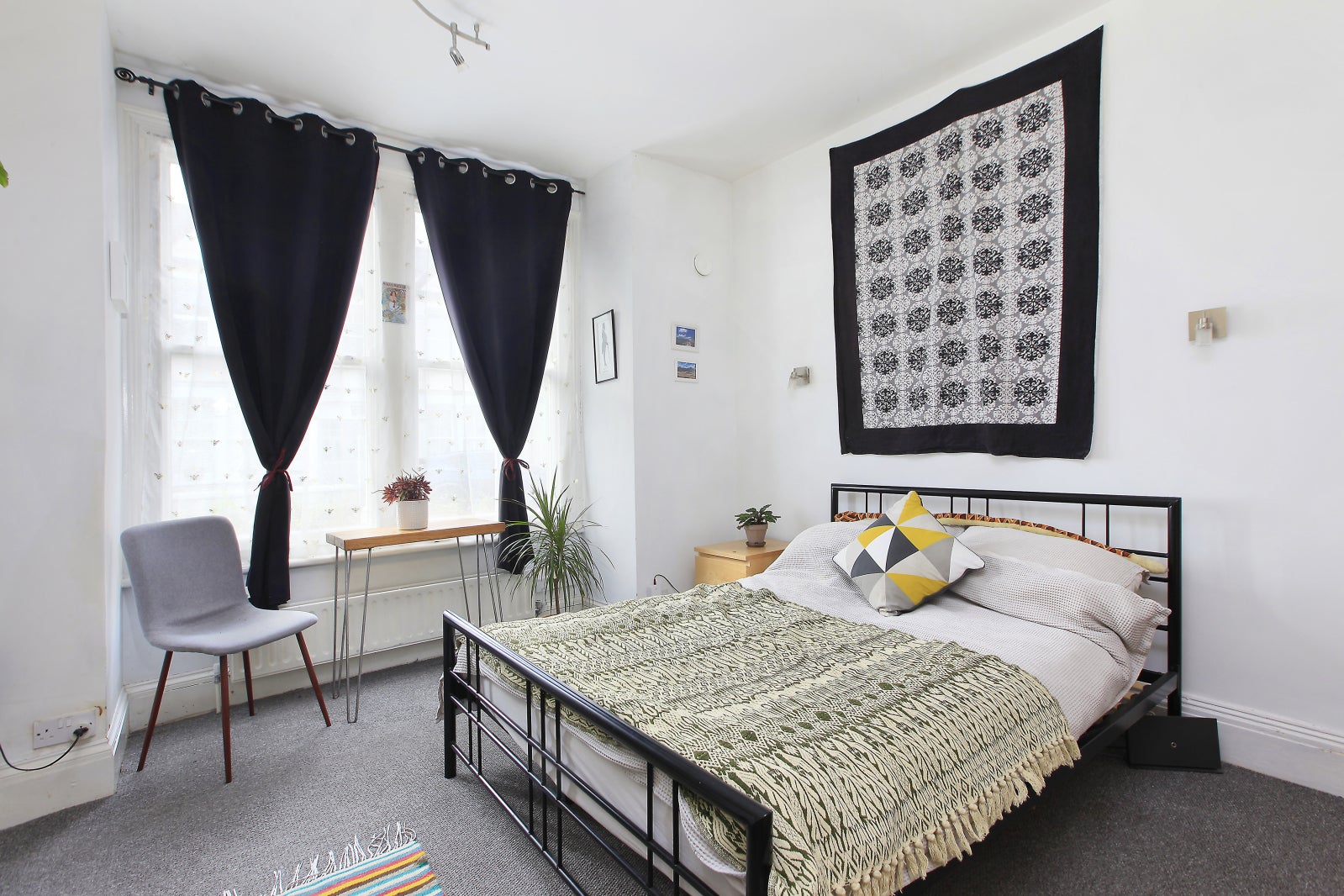 Flat Delia Street in Greater London