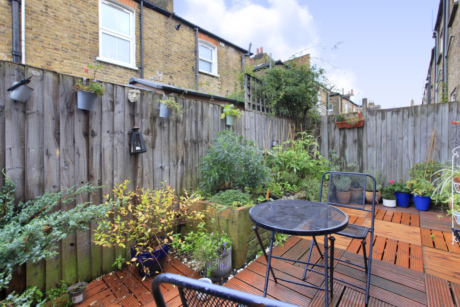 Flat Delia Street in Greater London