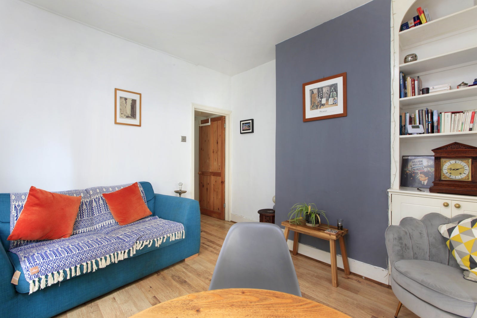 Flat Delia Street in Greater London
