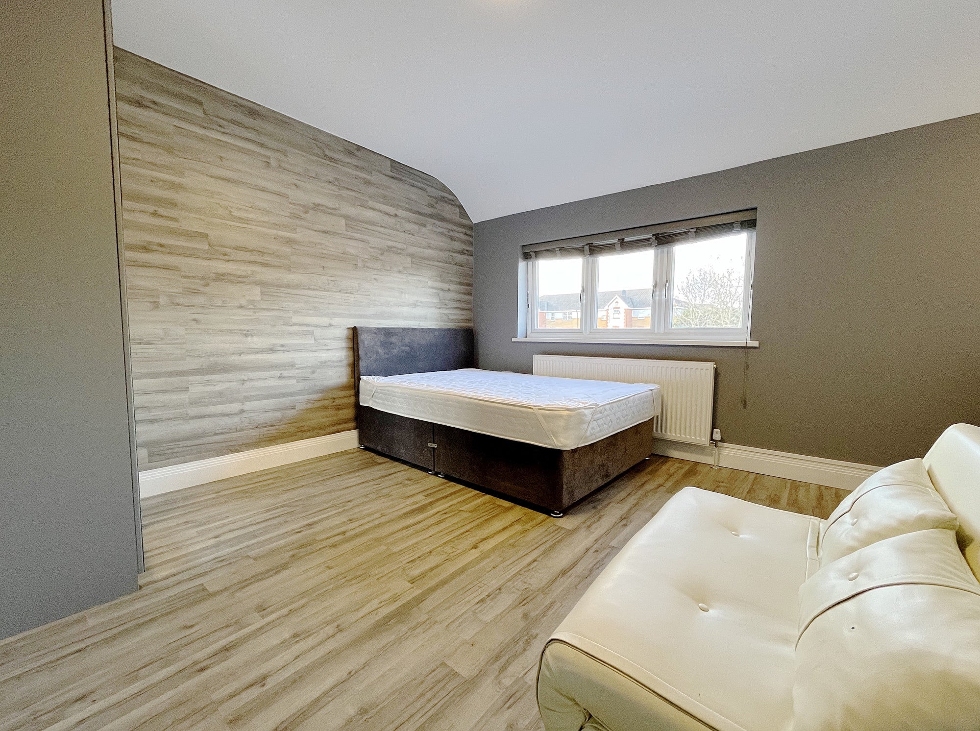 Room The Crossways in London