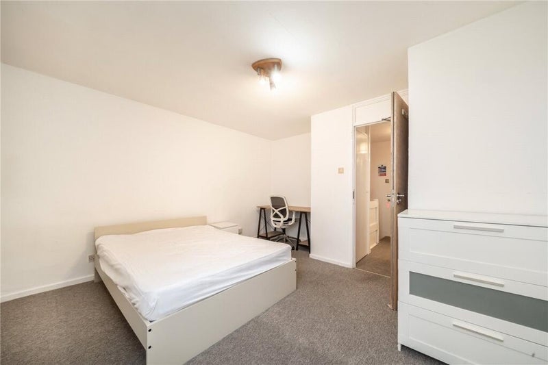 Room Beachcroft Way in Greater London