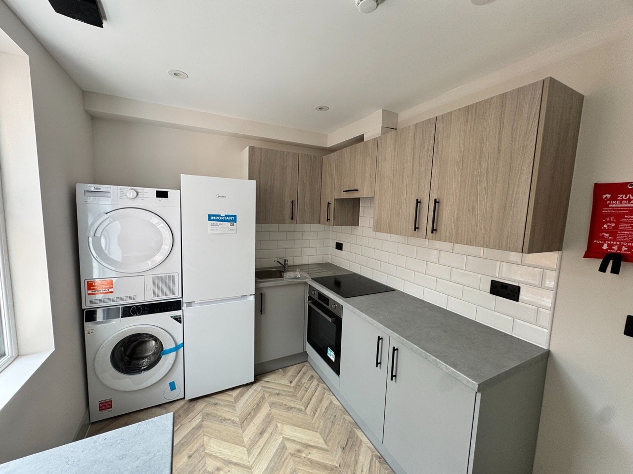 Room Lindrop Street in Greater London