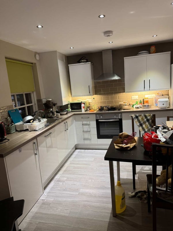 Room Canongate in City of Edinburgh