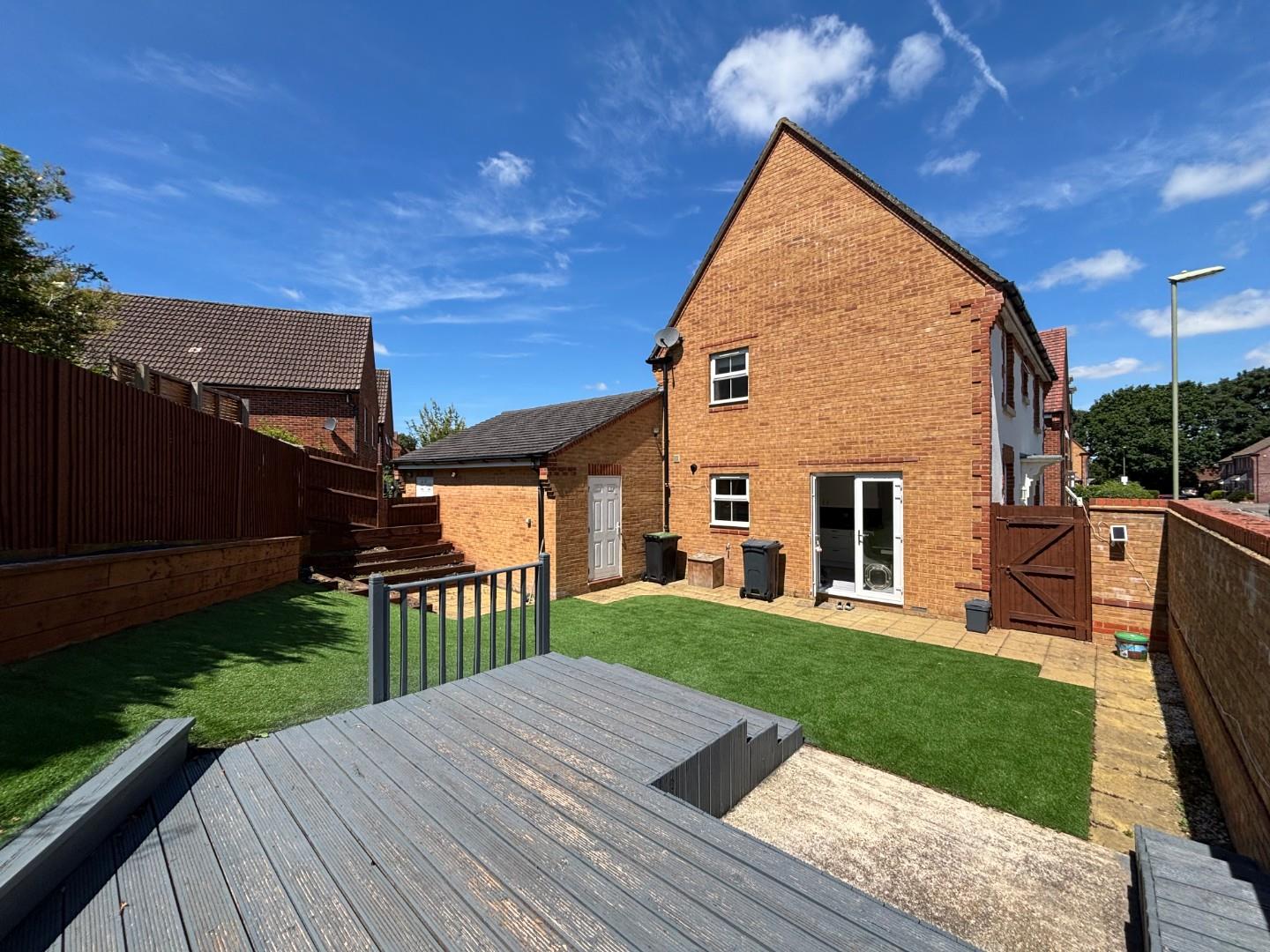 House Calgary Close in Havant