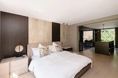 House Southwick Place in City of Westminster