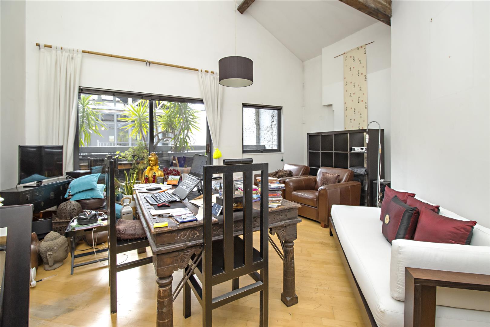 Flat Burghley Road in Greater London
