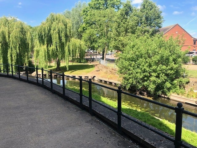Flat Espley's Yard in Stafford