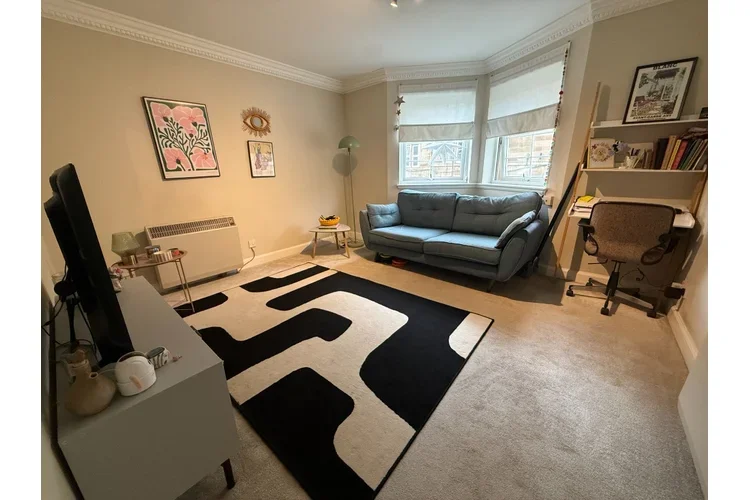 Flat Caledonian Crescent in City of Edinburgh