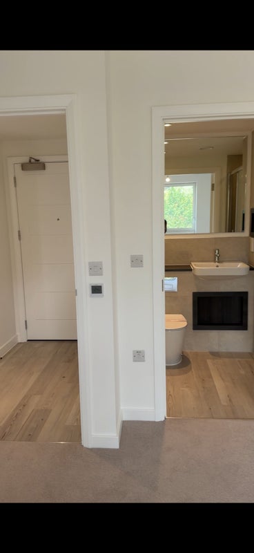 Room West Parkside in Greater London