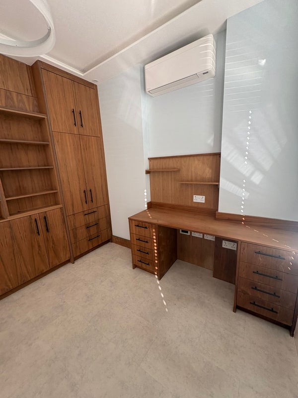 Room Hailsham Avenue in Greater London
