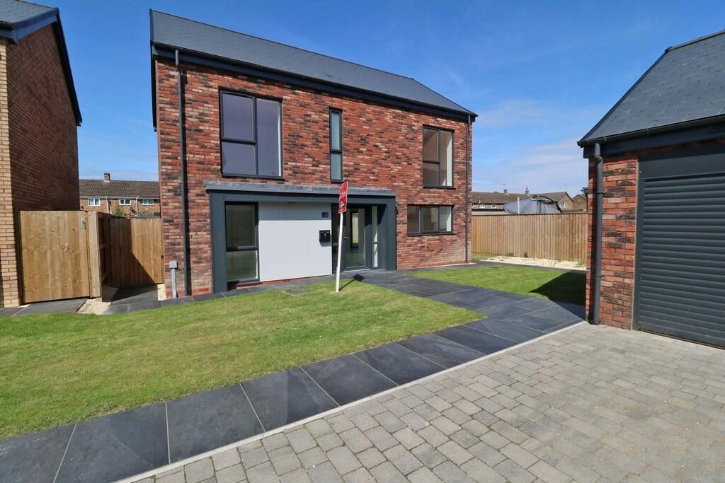House Westgate Road in Doncaster