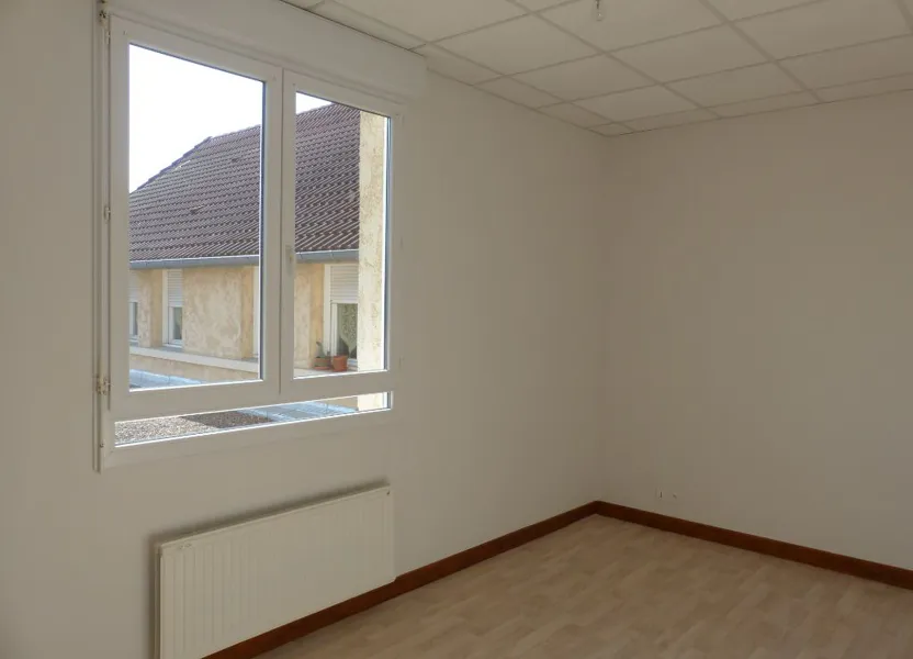 Flat Rue de la Main de Fer in Cosne-Cours-sur-Loire