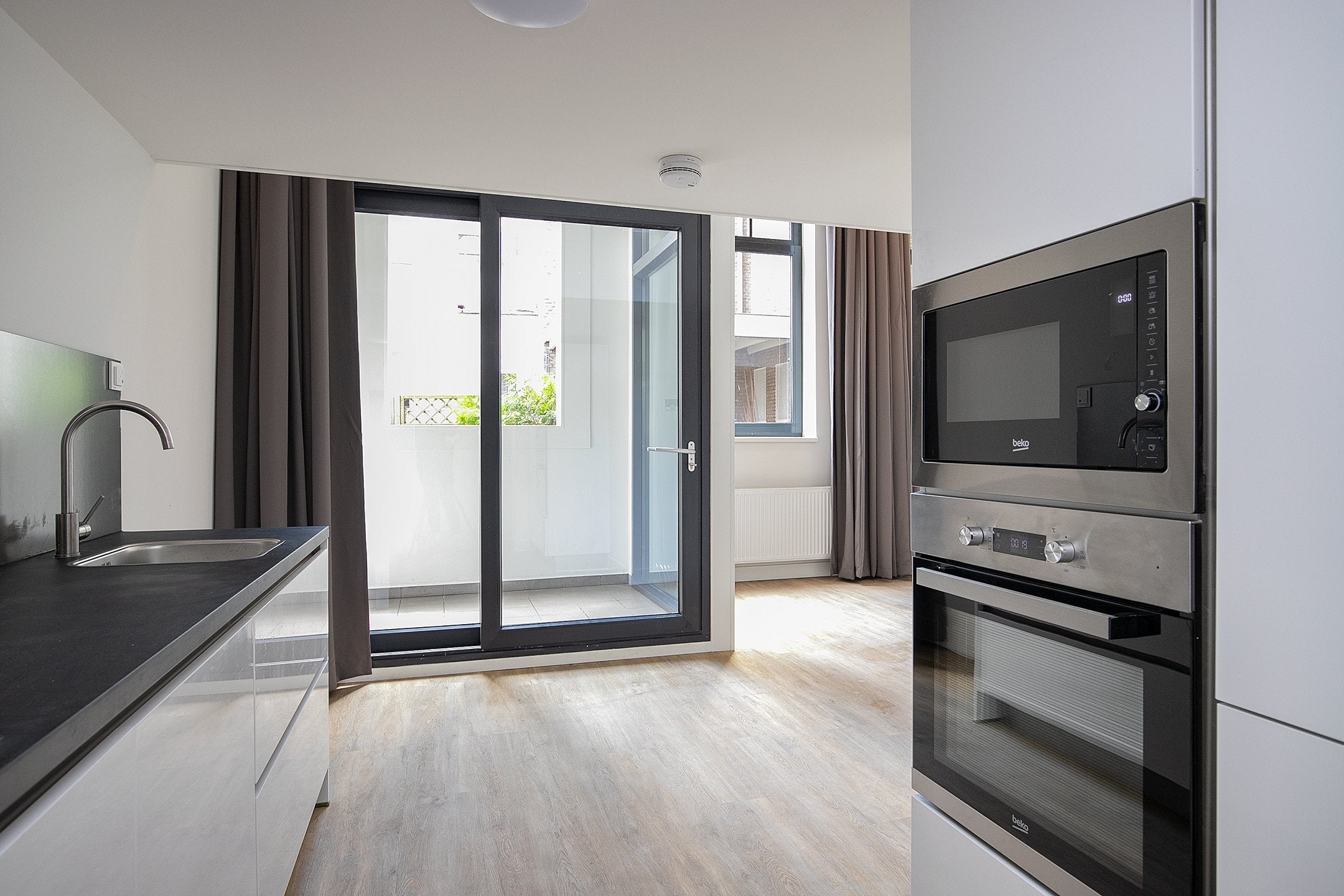 Appartement Zwederstraat 6