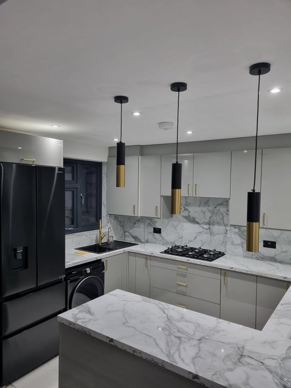 Room Clifton Avenue in Greater London