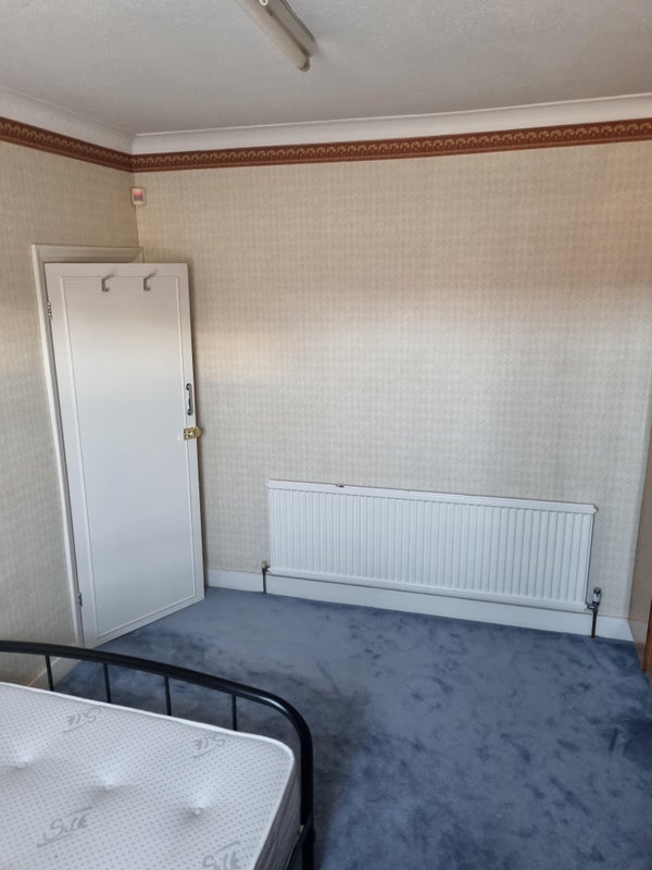 Room Clifton Avenue in Greater London