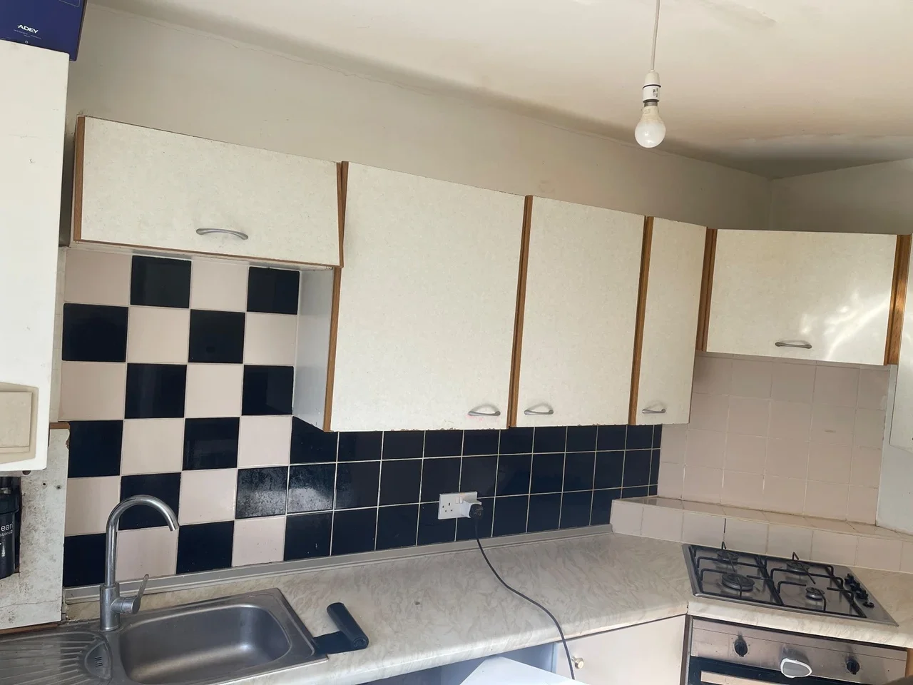 Room Summerfield Road in Luton